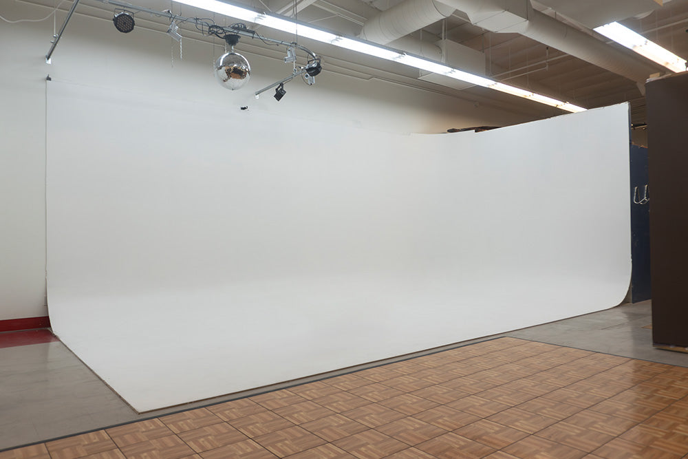 Cyclorama / Infinity Wall Studio Space Rental