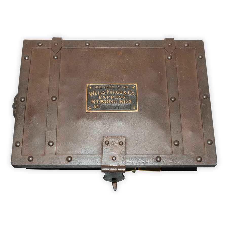 Treasure Chest / Pile Of Loot Rental Prop