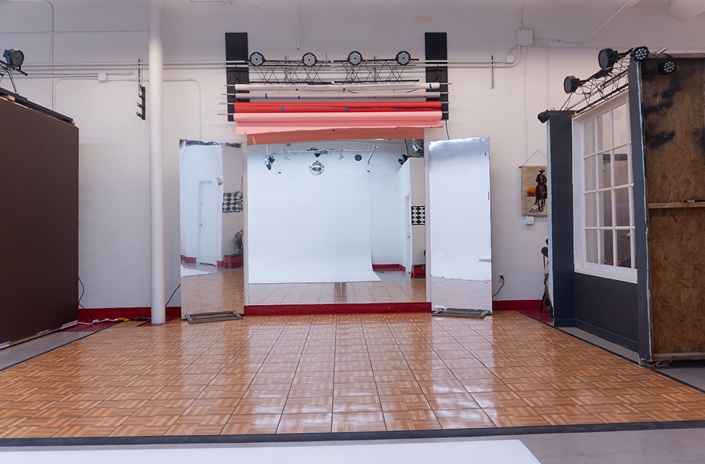 Las Vegas Film & Theatrical Prop Rentals Western Stage Props